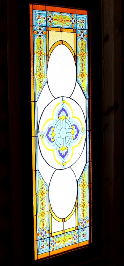 Икона из стекла для оконного проёма
